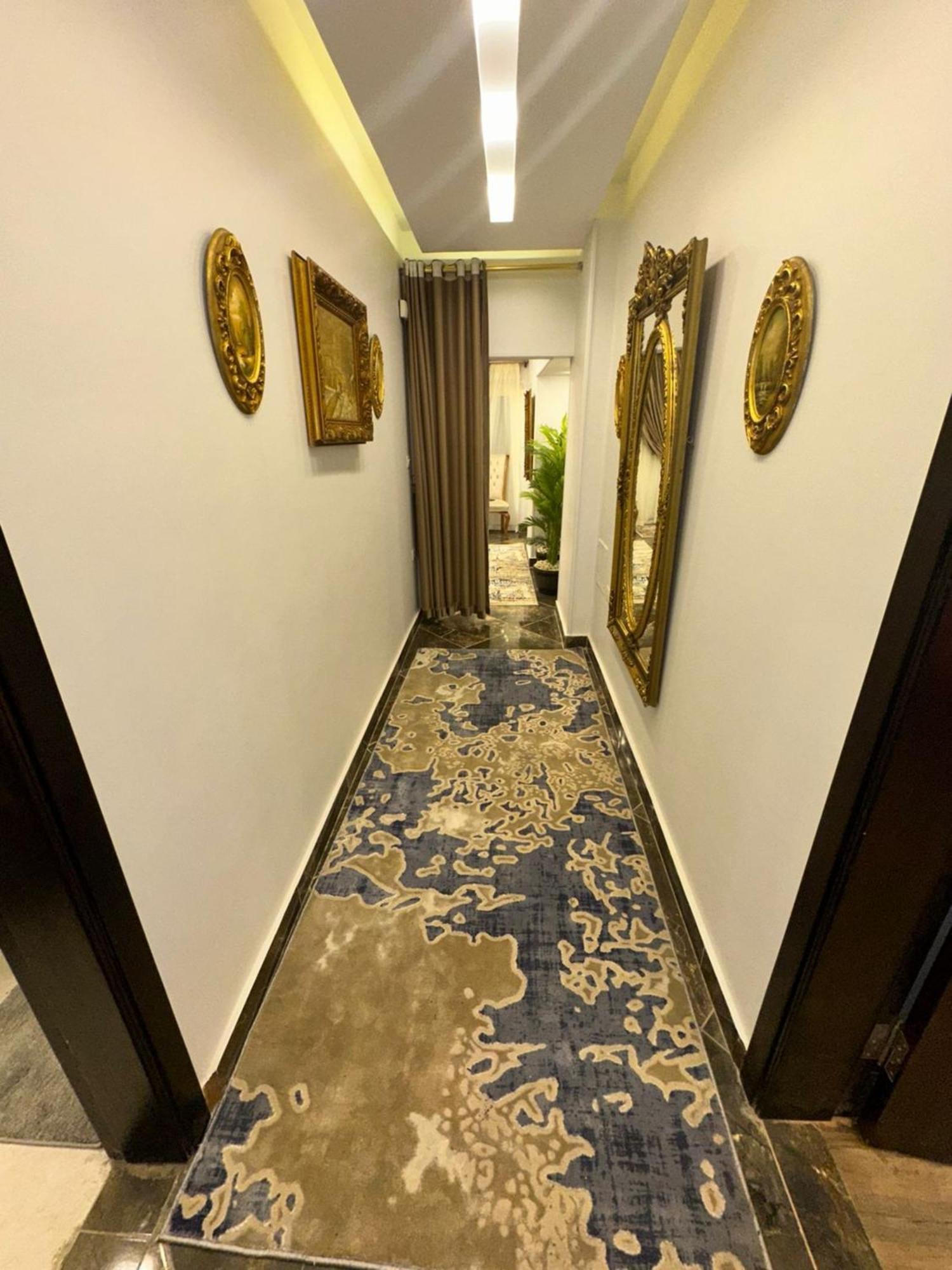 Apartment Well-equipped 2br In Sphinx Square El Agouza - Families Only Cairo
